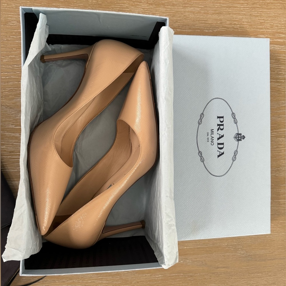 Prada Nude Saffiano leather pumps